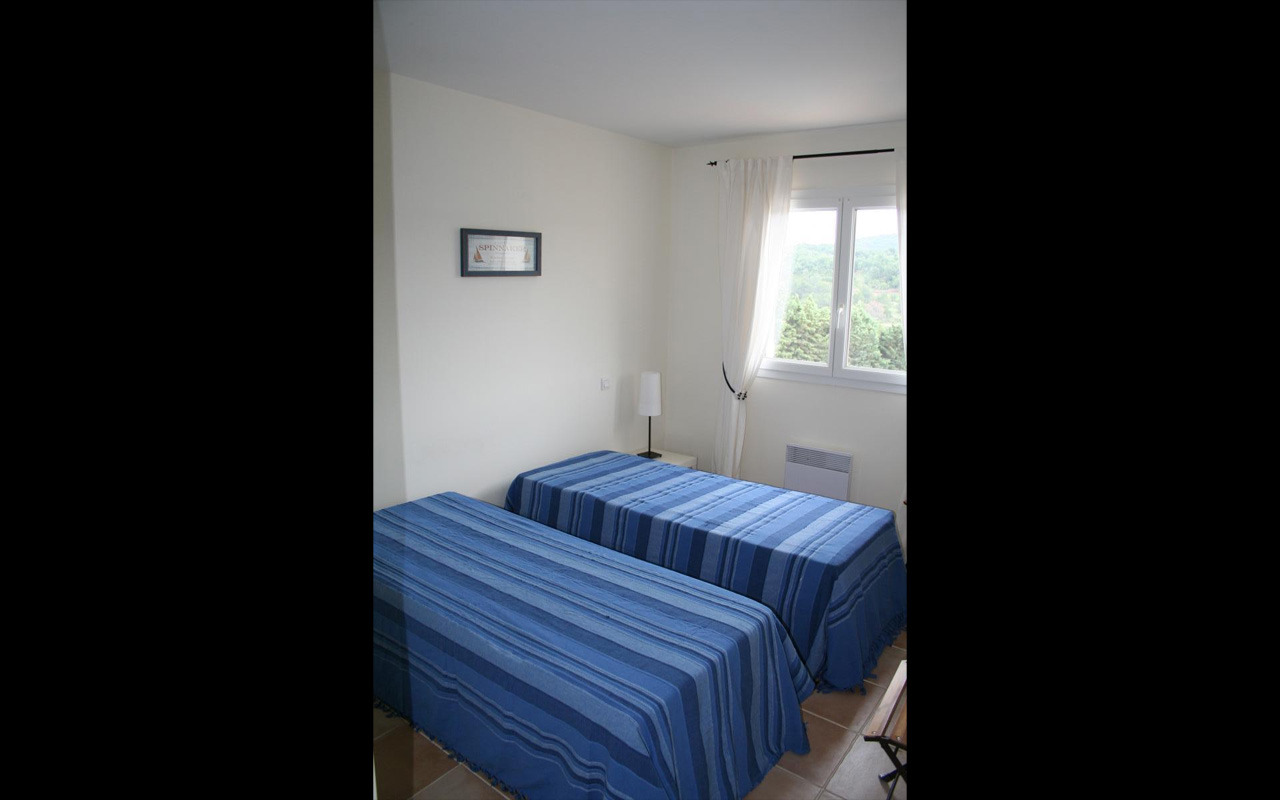 Chambre 2 avec au choix un lit de 160(2x80) 1 lit de 80 ou 2ou3 lits de 80